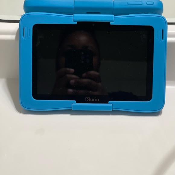 Kurio 7s learning tablet - Picture 1 of 2